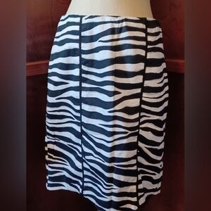 Cato Size 8 Tiger Stripe B&W Skirt